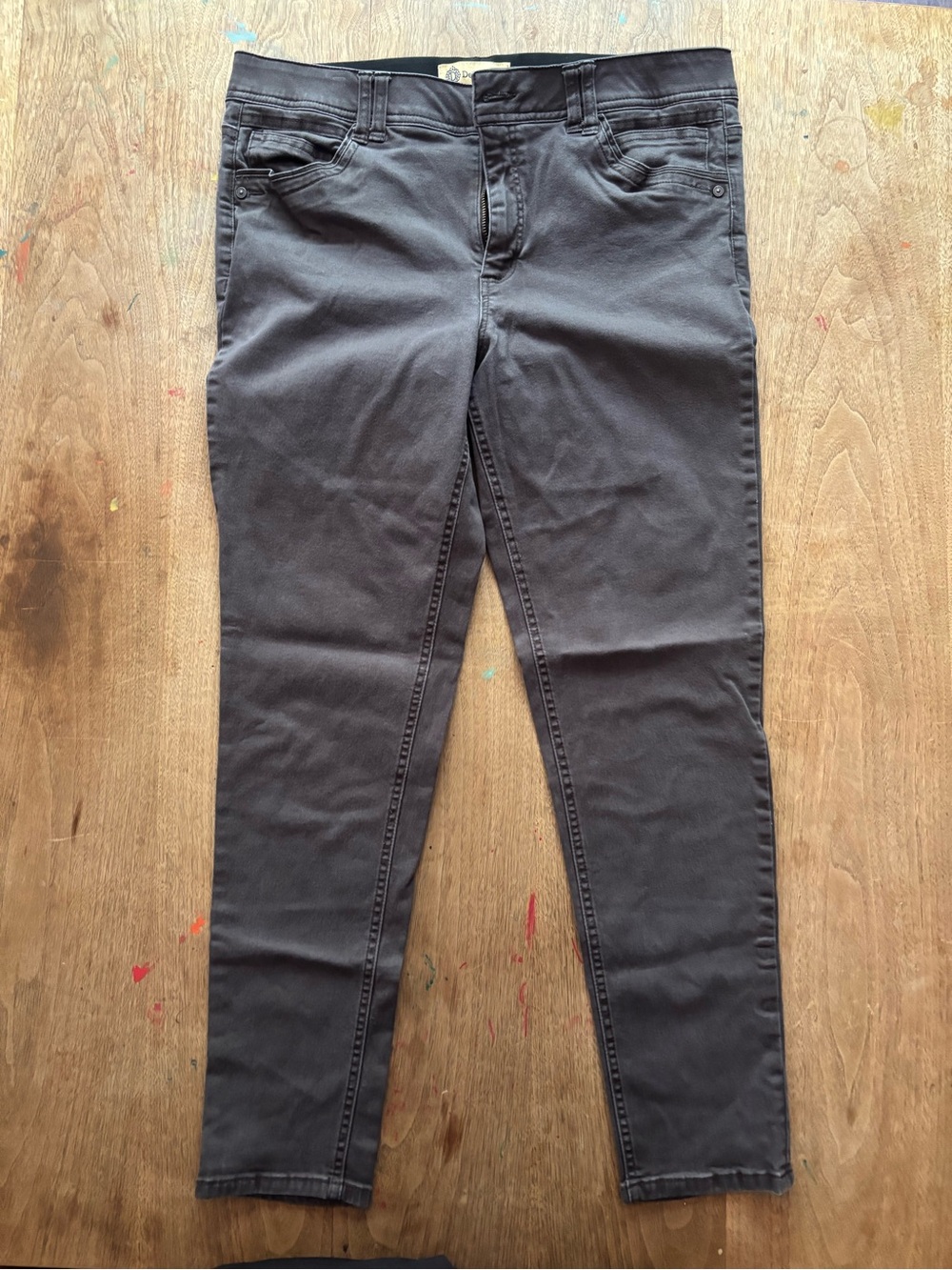 Democracy Women's Charcoal Skinny Stretch Pants